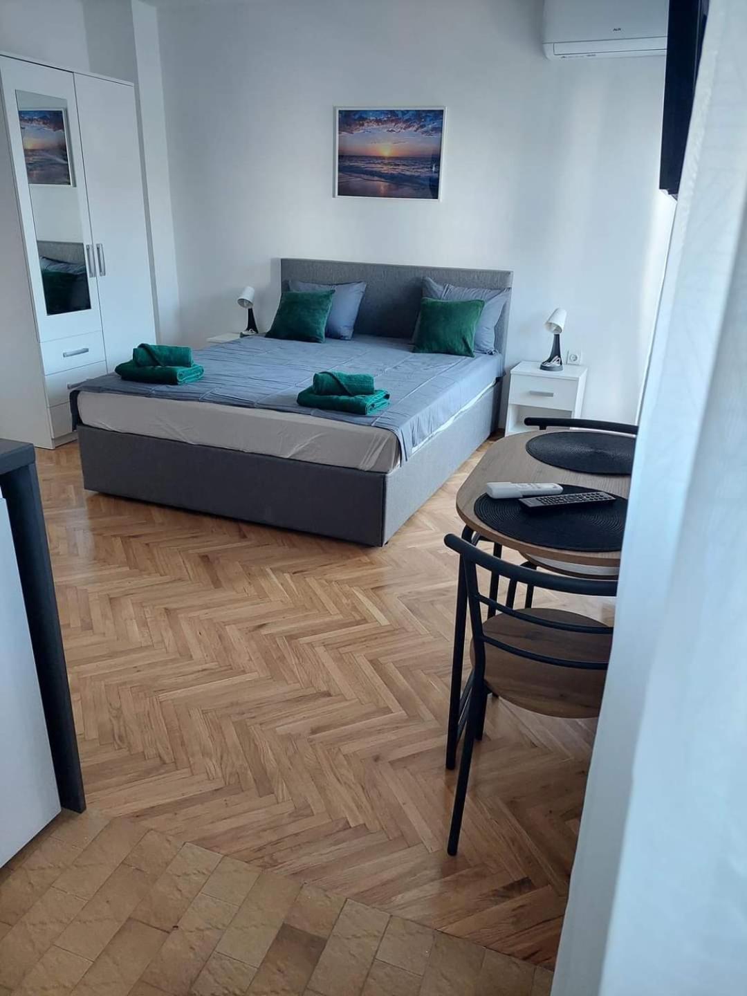 Apartmani Suhi Brod Medulin Ngoại thất bức ảnh