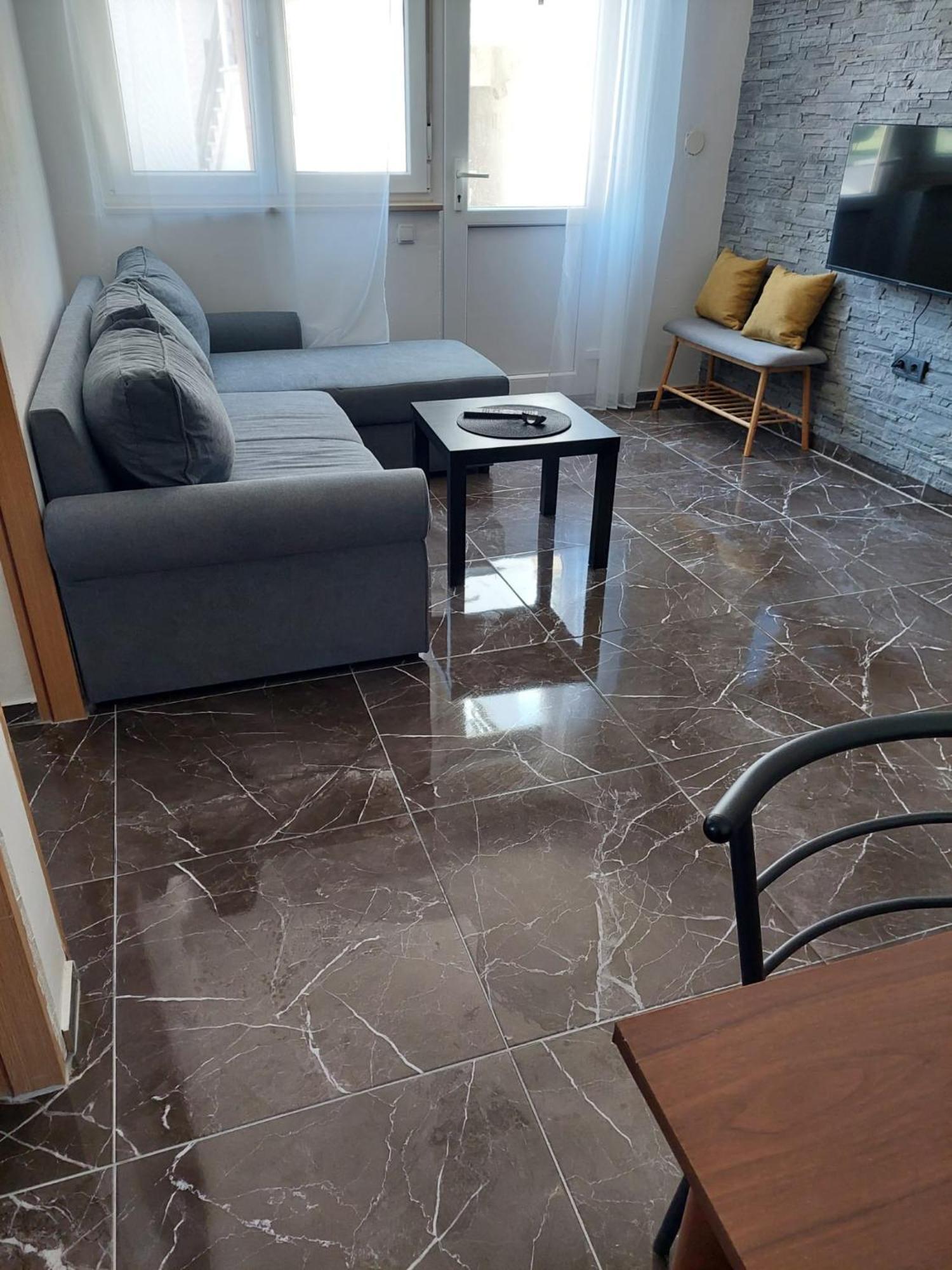 Apartmani Suhi Brod Medulin Ngoại thất bức ảnh