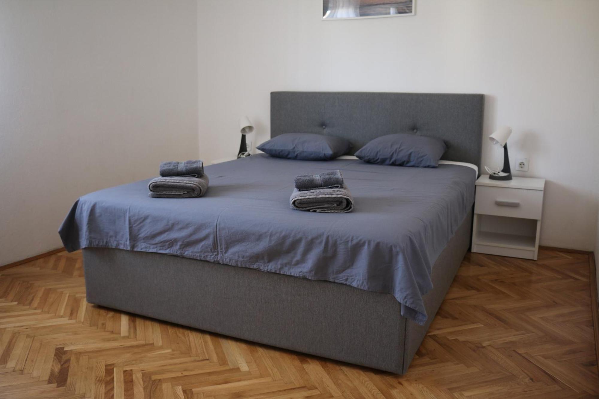 Apartmani Suhi Brod Medulin Ngoại thất bức ảnh